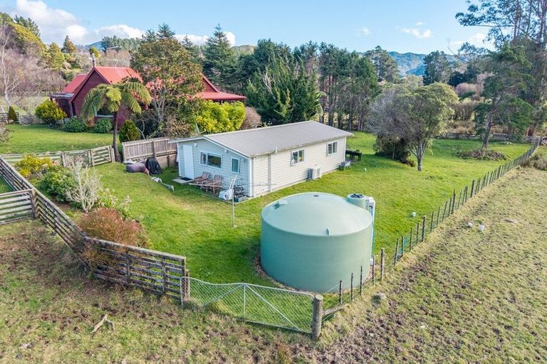 Photo of property in 139 Rangiora Road, Reikorangi, Waikanae, 5391