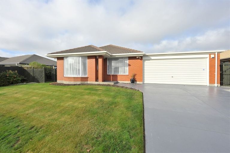 Photo of property in 2/6 Bella Rosa Drive, Hei Hei, Christchurch, 8042