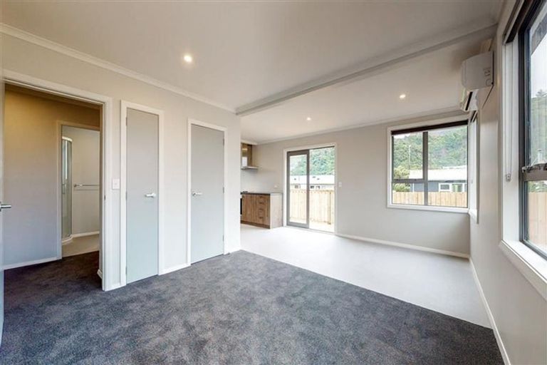 Photo of property in 133 Molesworth Street, Taita, Lower Hutt, 5011