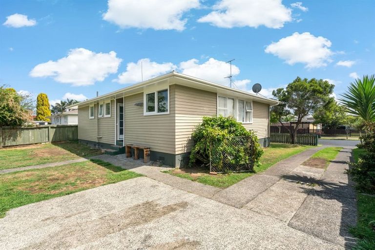 Photo of property in 3 Hywell Place, Manurewa, Auckland, 2102