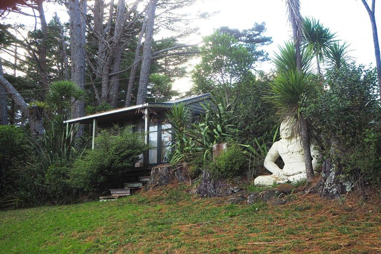 Photo of property in 122 Lone Kauri Road, Karekare, New Lynn, 0772