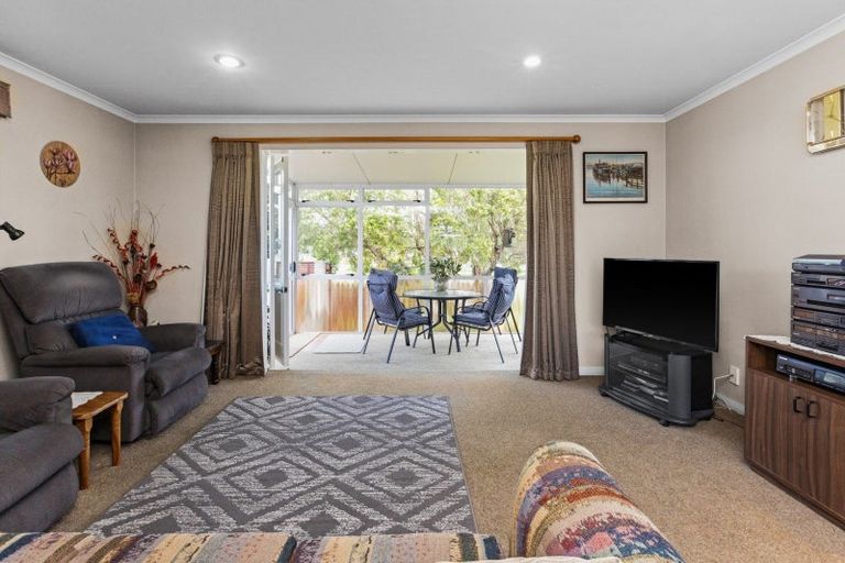 Photo of property in 60 Jervois Road, Jervoistown, Napier, 4112