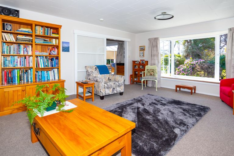 Photo of property in 71 Main North Road, Geraldine, 7930