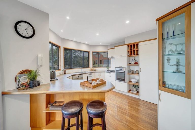 Photo of property in 6 Somerton Rise, Westmorland, Christchurch, 8025