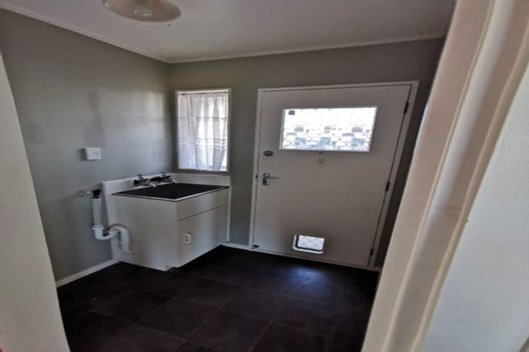 Photo of property in 17 Adkin Avenue, Levin, 5510