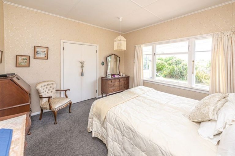 Photo of property in 17 Tulloch Street, Saint Johns Hill, Whanganui, 4500