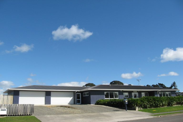 Photo of property in 17 Barnett Drive, Marton, 4710