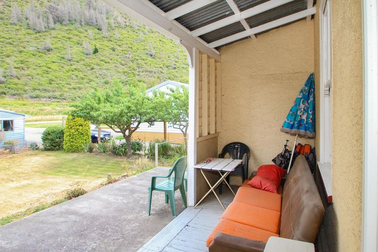 Photo of property in 28 Bowen Street, Kurow, 9435