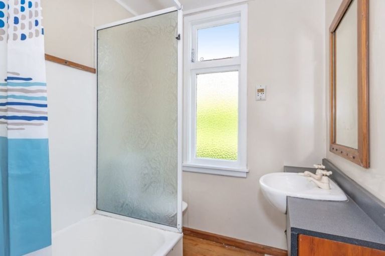 Photo of property in 24 Frankleigh Street, Somerfield, Christchurch, 8024