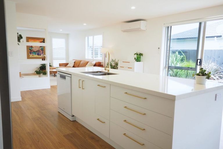 Photo of property in 12 Te Kio Crescent, Papamoa Beach, Papamoa, 3118