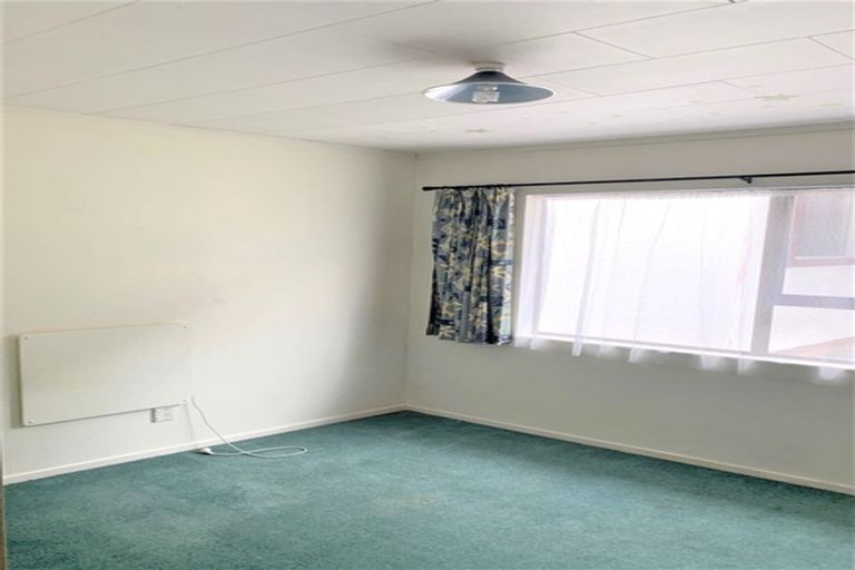 Photo of property in 6 Pioneer Grove, Silverstream, Upper Hutt, 5019