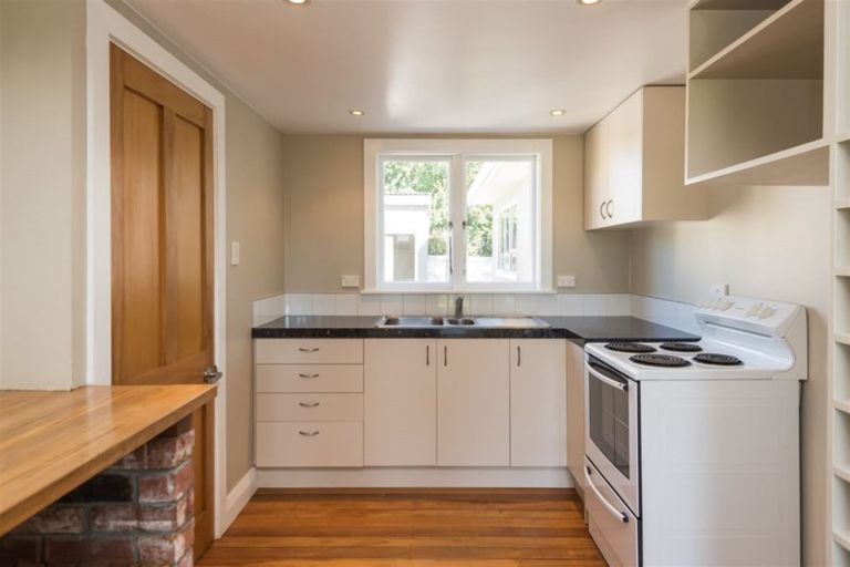 Photo of property in 12 Pound Street, Amberley, 7410