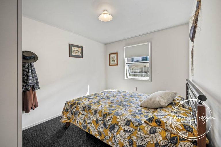 Photo of property in 10 Regent Street, Whakapirau, Maungaturoto, 0583