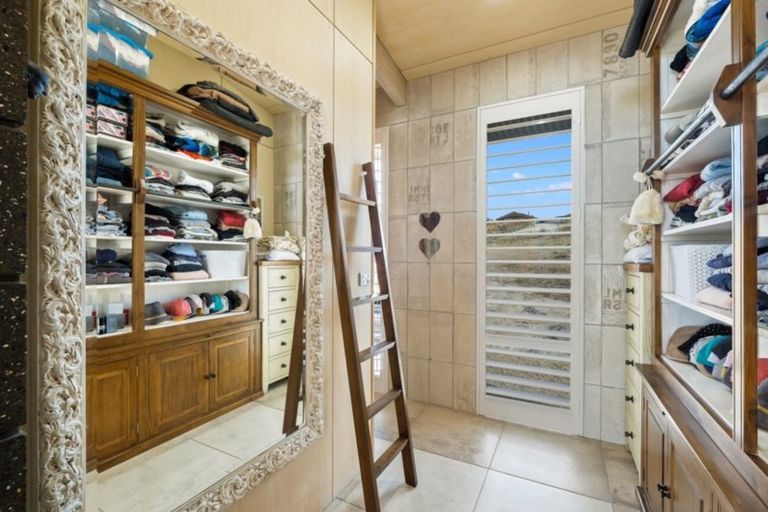 Photo of property in 28 Old Golf Course Road, Bridge Hill, Alexandra, 9320