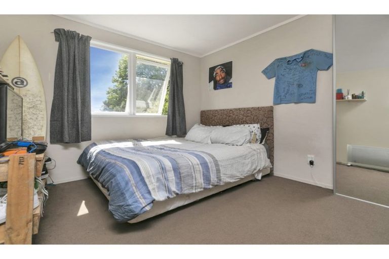 Photo of property in 36 Arlette Place, Massey, Auckland, 0614