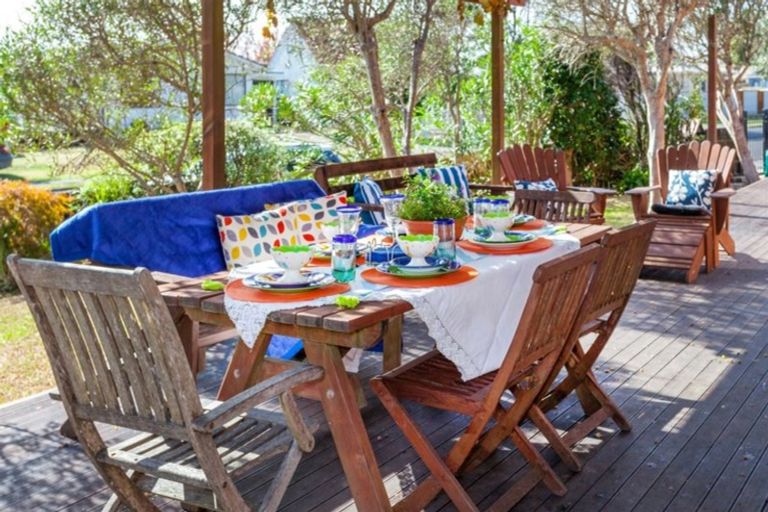 Photo of property in 101 Hilton Drive, Whangamata, 3620