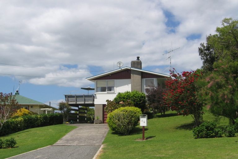 Photo of property in 60 The Crescent, Waihi Beach, 3611