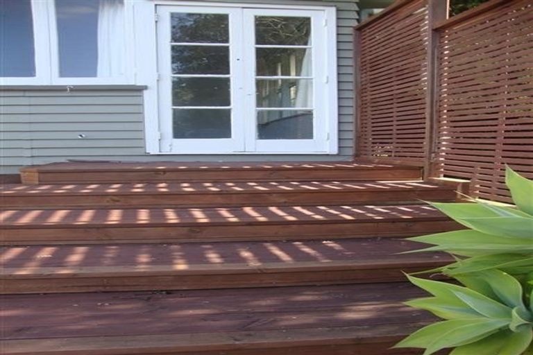 Photo of property in 38 Waipani Road, Te Atatu Peninsula, Auckland, 0610