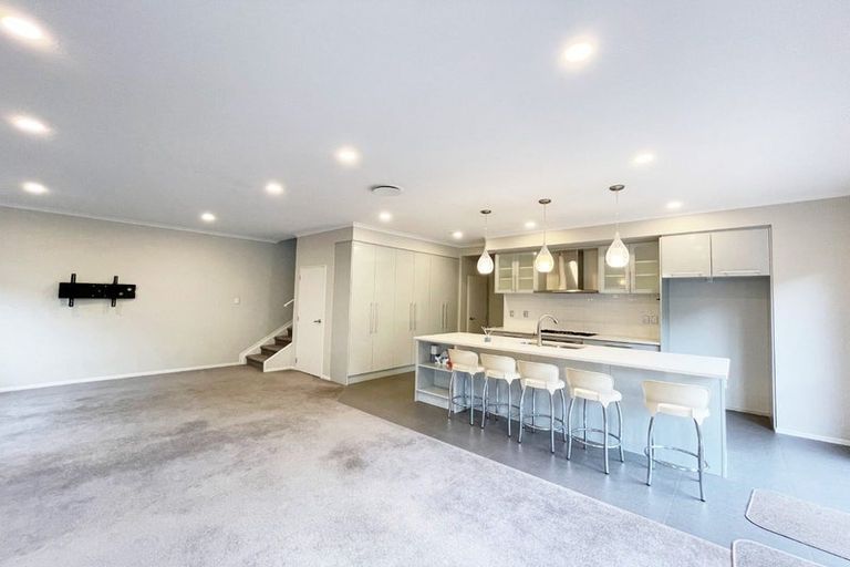 Photo of property in 9 Lucca Crescent, Flat Bush, Auckland, 2019