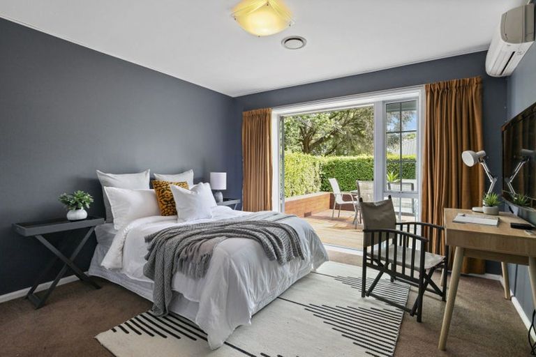 Photo of property in 87 Memorial Avenue, Ilam, Christchurch, 8053