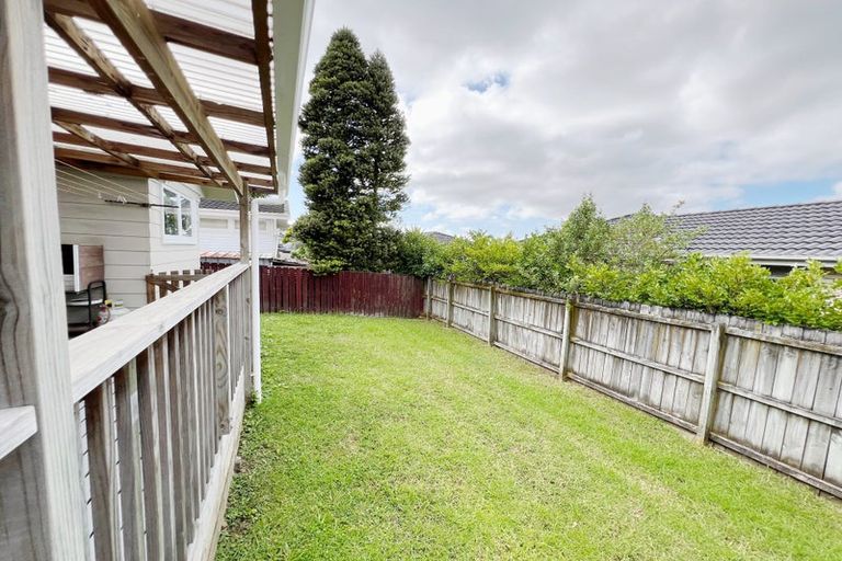 Photo of property in 125 Royal Road, Massey, Auckland, 0614