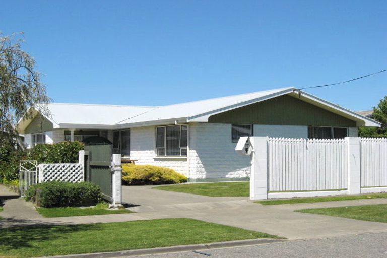 Photo of property in 13a Holdaway Street, Riversdale, Blenheim, 7201