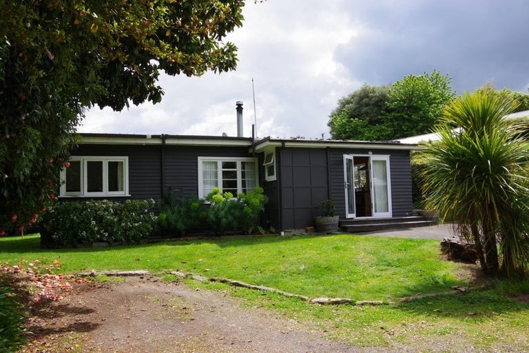Photo of property in 2/31 Tamatea Road, Taupo, 3330