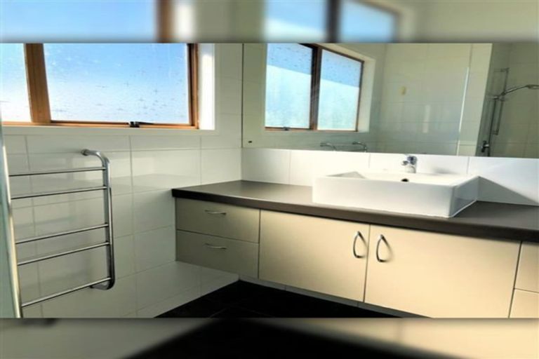 Photo of property in 7 Fiesta Drive, Half Moon Bay, Auckland, 2012