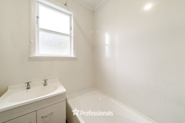 Photo of property in 11 Toomath Street, Naenae, Lower Hutt, 5011