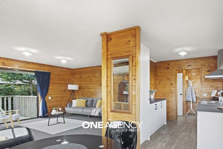 Photo of property in 22 Morere Street, Titahi Bay, Porirua, 5022