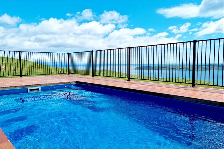 Photo of property in Pikarere Farm, 224 Pikarere Street, Colonial Knob, Porirua, 5022