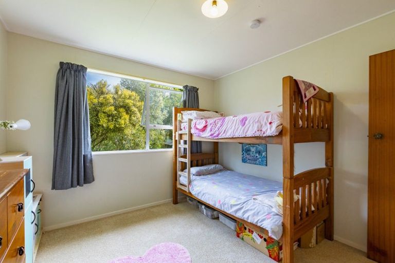 Photo of property in 19 Lake Street, Takapau, 4203