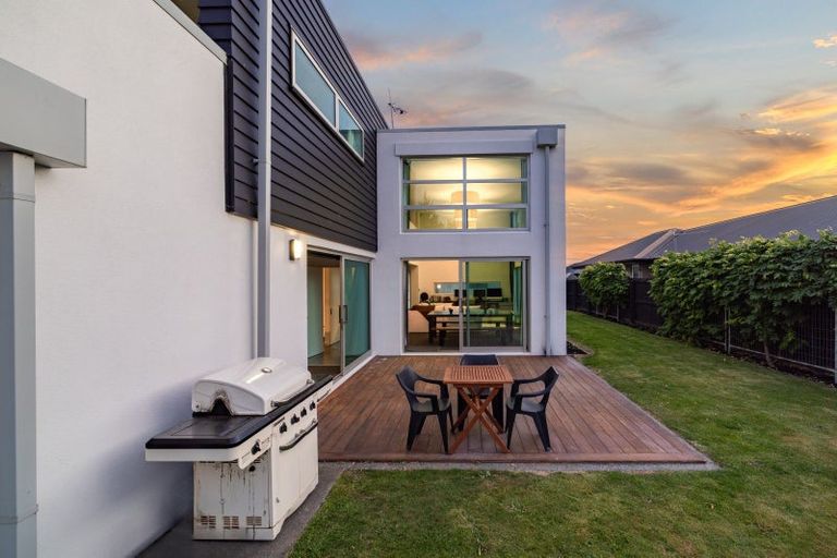 Photo of property in 12 Reka Street, Parklands, Christchurch, 8083