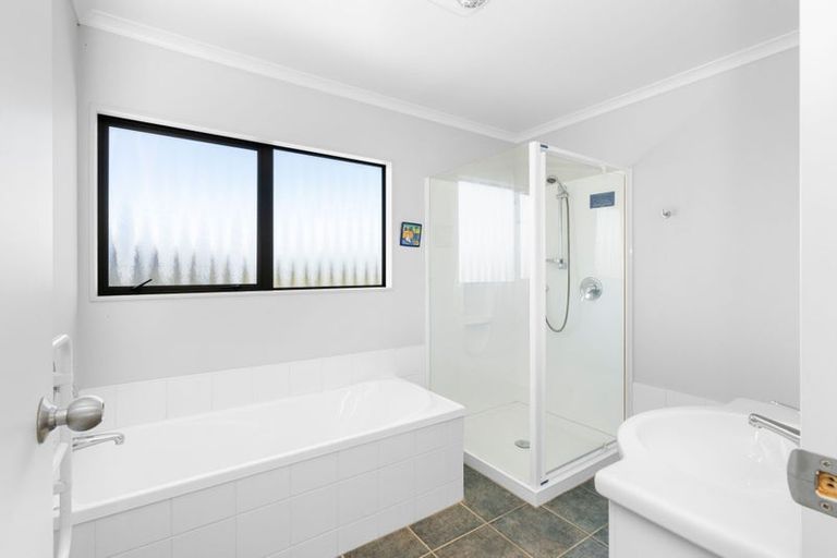 Photo of property in 15 Aranui Avenue, Waitarere Beach, Levin, 5510