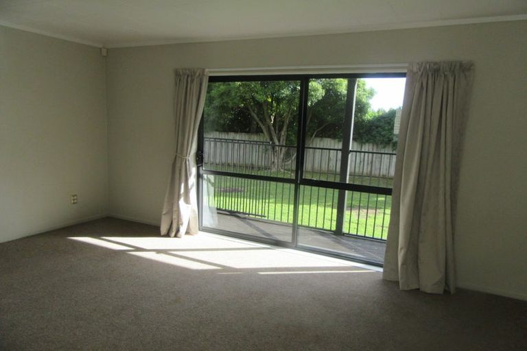 Photo of property in 31 Delaware Grove, Totara Park, Upper Hutt, 5018