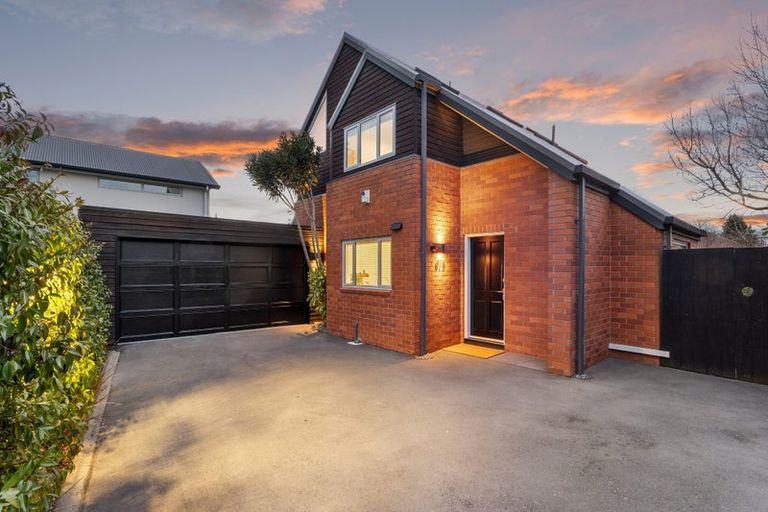 Photo of property in 87b Aikmans Road, Merivale, Christchurch, 8014