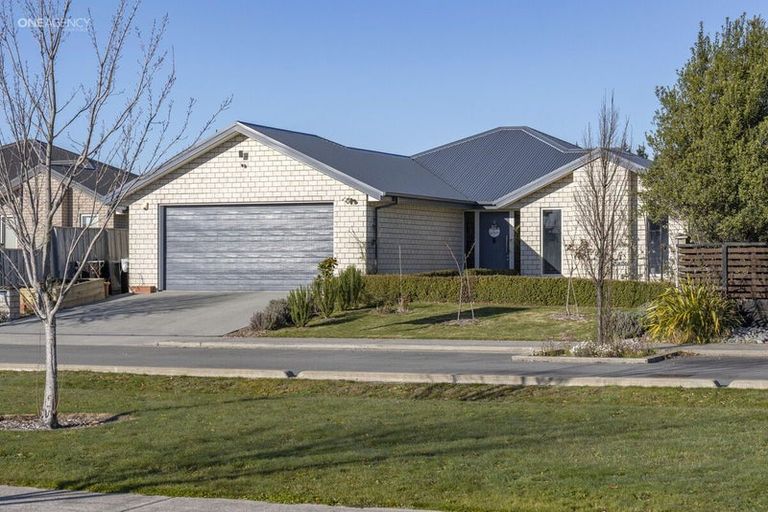 Photo of property in 15 Tutaipatu Avenue, Pegasus, 7612