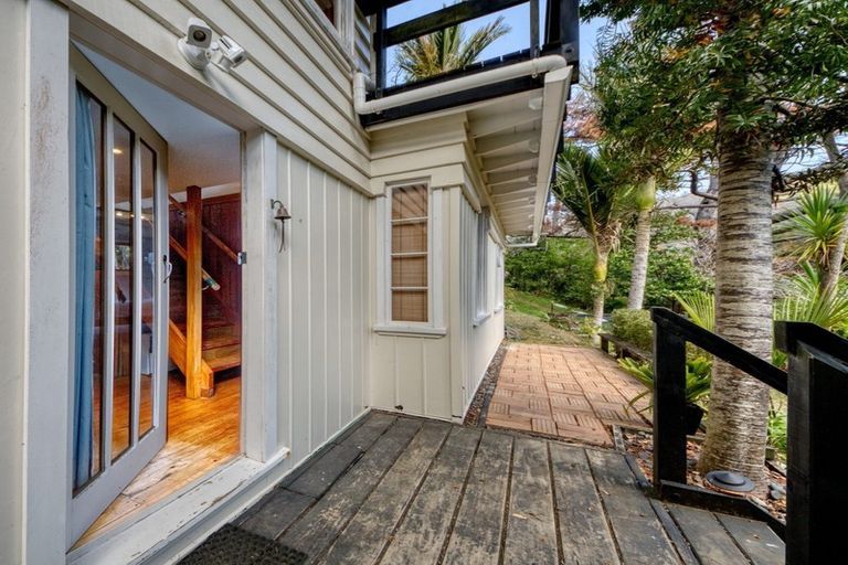 Photo of property in 71 Karekare Road, Karekare, New Lynn, 0772