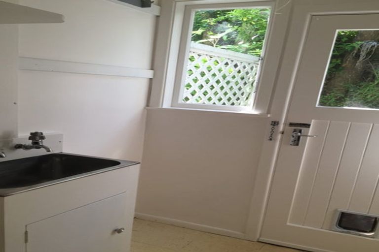 Photo of property in 16a Rutland Way, Wadestown, Wellington, 6012