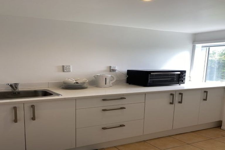 Photo of property in 244 Point View Drive, East Tamaki Heights, Auckland, 2016