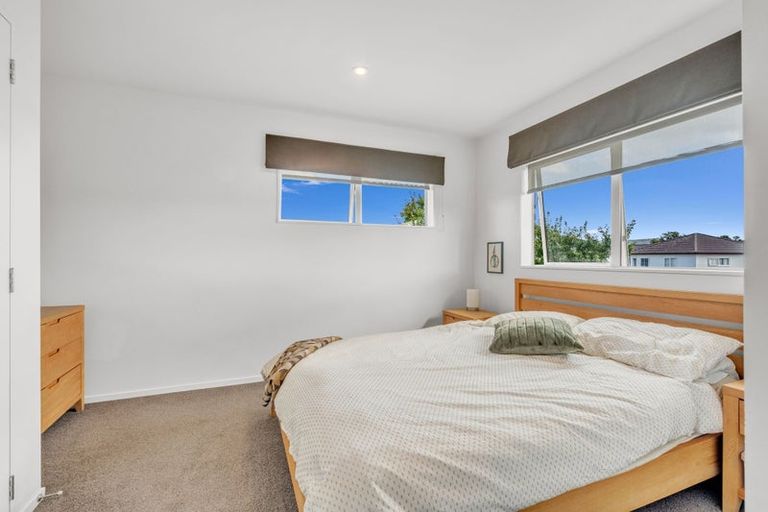 Photo of property in 33 Apple Orchard Way, Sunnyvale, Auckland, 0612