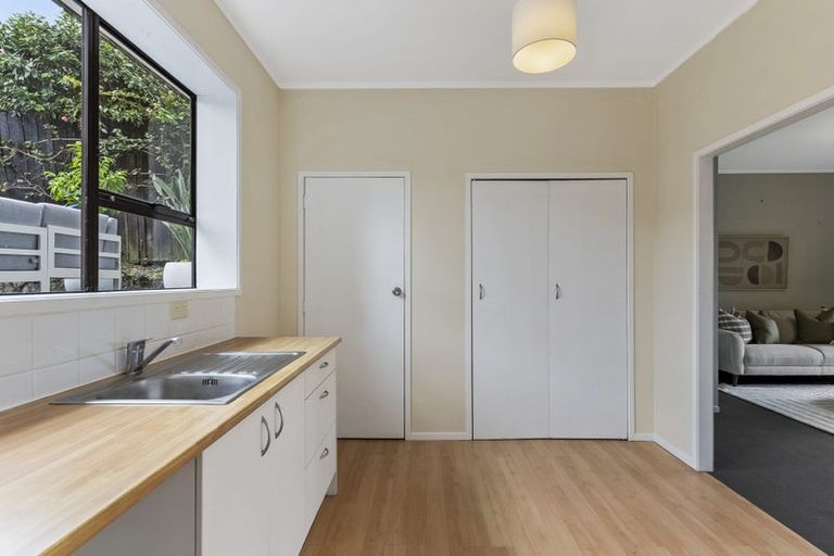 Photo of property in 2/30 Vauxhall Road, Devonport, Auckland, 0624