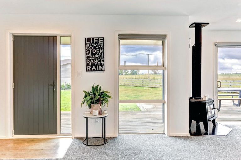 Photo of property in 1065h No 2 Line, Fordell, 4572