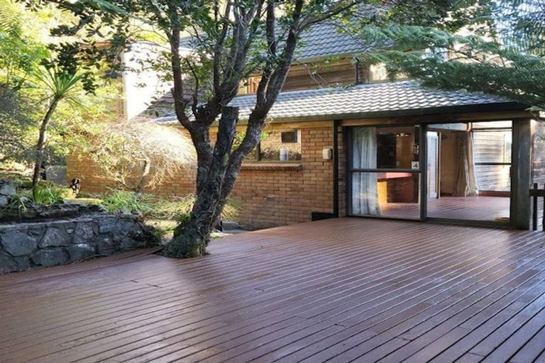 Photo of property in 7 Francis Bell Grove, Lowry Bay, Lower Hutt, 5013