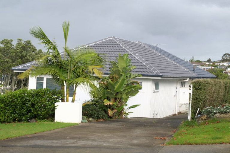 Photo of property in 17 Tainui Road, Cockle Bay, Auckland, 2014