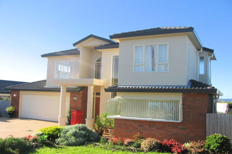 Photo of property in 46 Fleetwood Drive, Henderson, Auckland, 0612