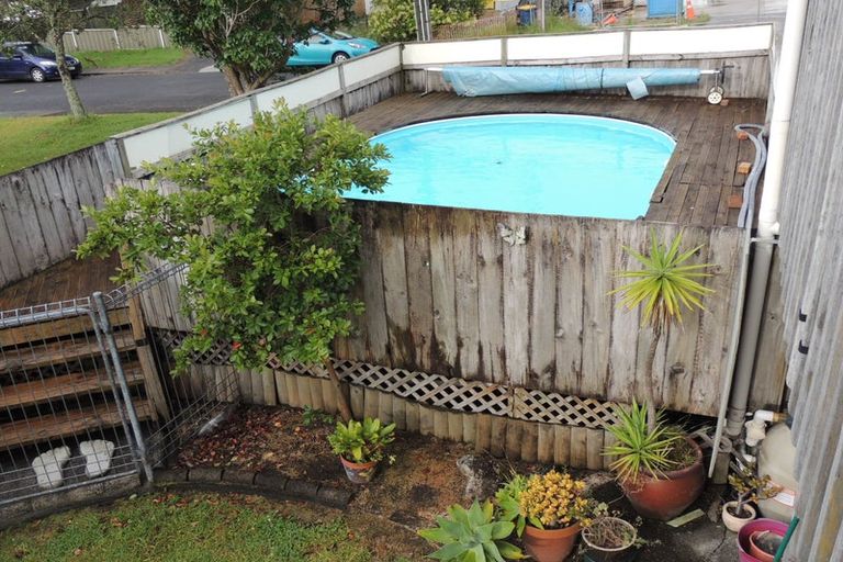 Photo of property in 18 Lavelle Road, Henderson, Auckland, 0612