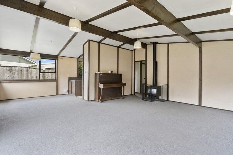 Photo of property in 7 Laredo Grove, Totara Park, Upper Hutt, 5018