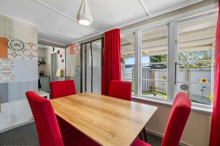 Photo of property in 14 Rangiora Street, Mangakino, 3421