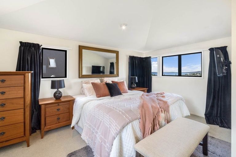 Photo of property in 5 Wisteria Way, Mairangi Bay, Auckland, 0630